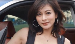 娱乐圈八卦视频最新爆料,某明星恋情曝光，疑与神秘富二代共度甜蜜时光